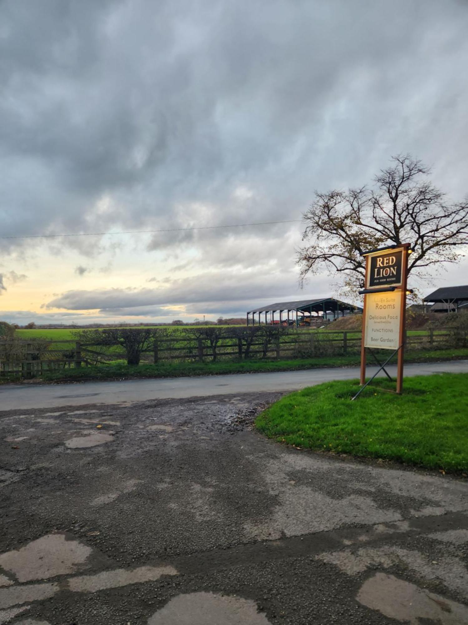 Red Lion Inn & Motel York Esterno foto